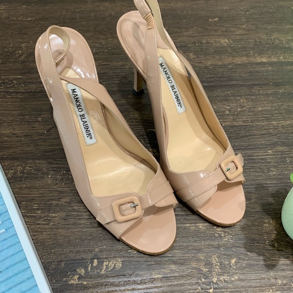 Manolo Blahnik Nude Slingback Buckle Heels Size 8 - Picture 3 of 6